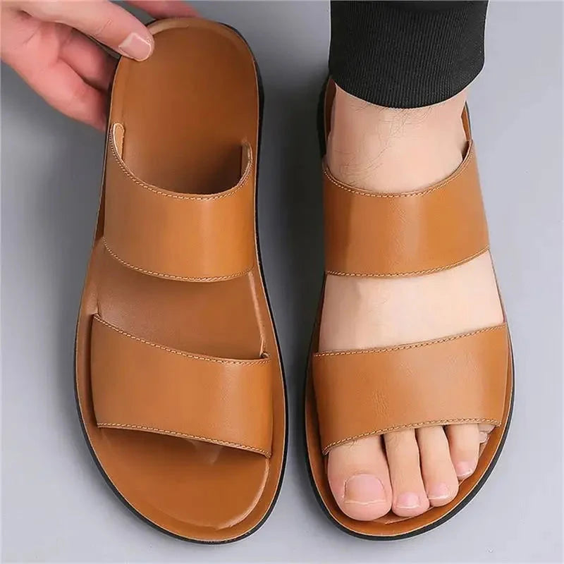 Herren Ledersandalen mit Doppelriemen | Bequeme Sommerschuhe weiß [ Herrenkollektion - Schuhe - Sandalen ] 250 - Herren Ledersandalen mit Doppelriemen Gratti Offiziell 